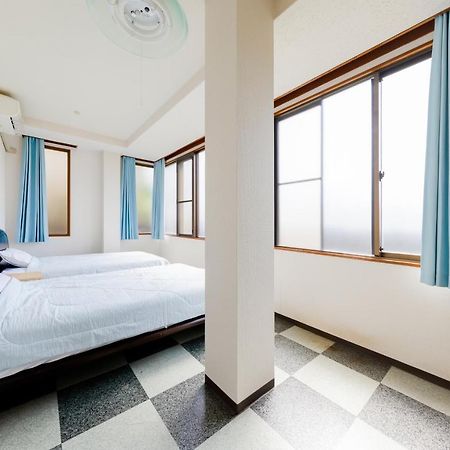 Yolee Guest House Izumisano Exterior photo