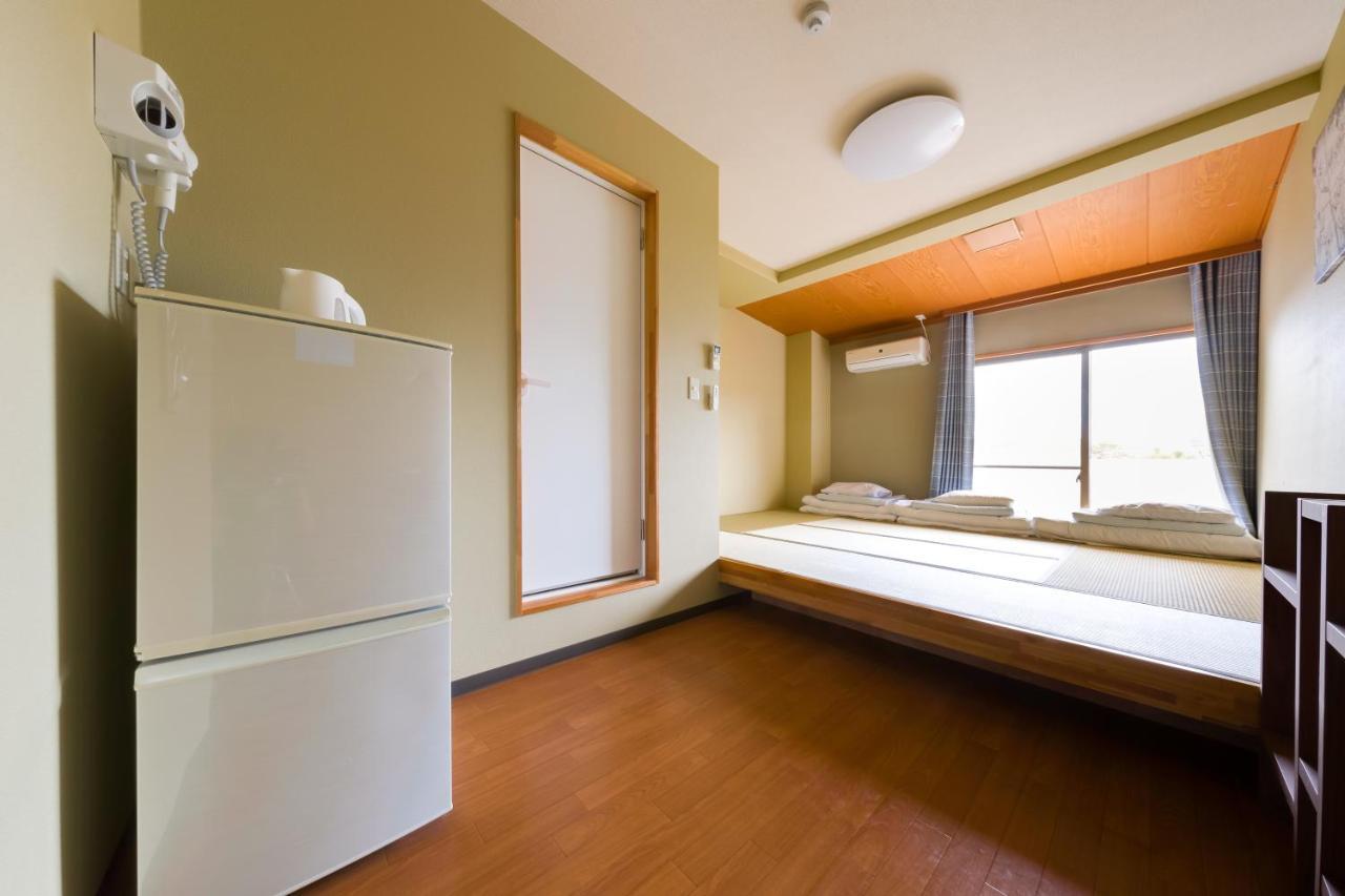 Yolee Guest House Izumisano Exterior photo